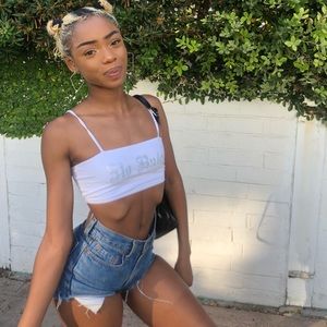 Meet your Posher, Lee